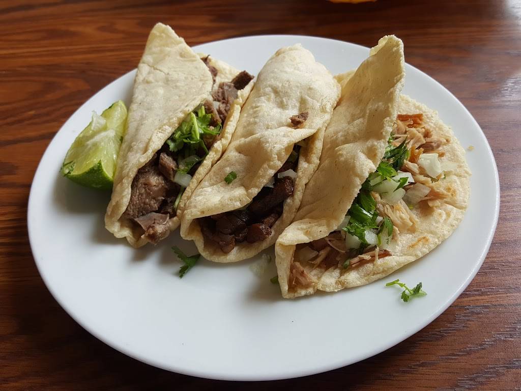 La Plaza Authentic Mexican Restaurant | restaurant | 903 Solano St, Corning, CA 96021, USA | 5308249720 OR +1 530-824-9720