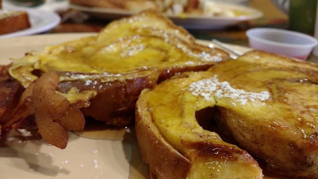 Northwoods Bakery & Cafe | restaurant | 115 Oak St E, Frederic, WI 54837, USA | 7153275509 OR +1 715-327-5509