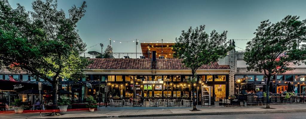 Slaters 50/50 | restaurant | 2817 Greenville Ave, Dallas, TX 75206, USA | 2148880158 OR +1 214-888-0158