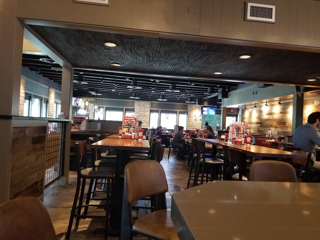 Chilis Grill & Bar | restaurant | 135 Rushing Rd W, Denham Springs, LA 70726, USA | 2256677151 OR +1 225-667-7151