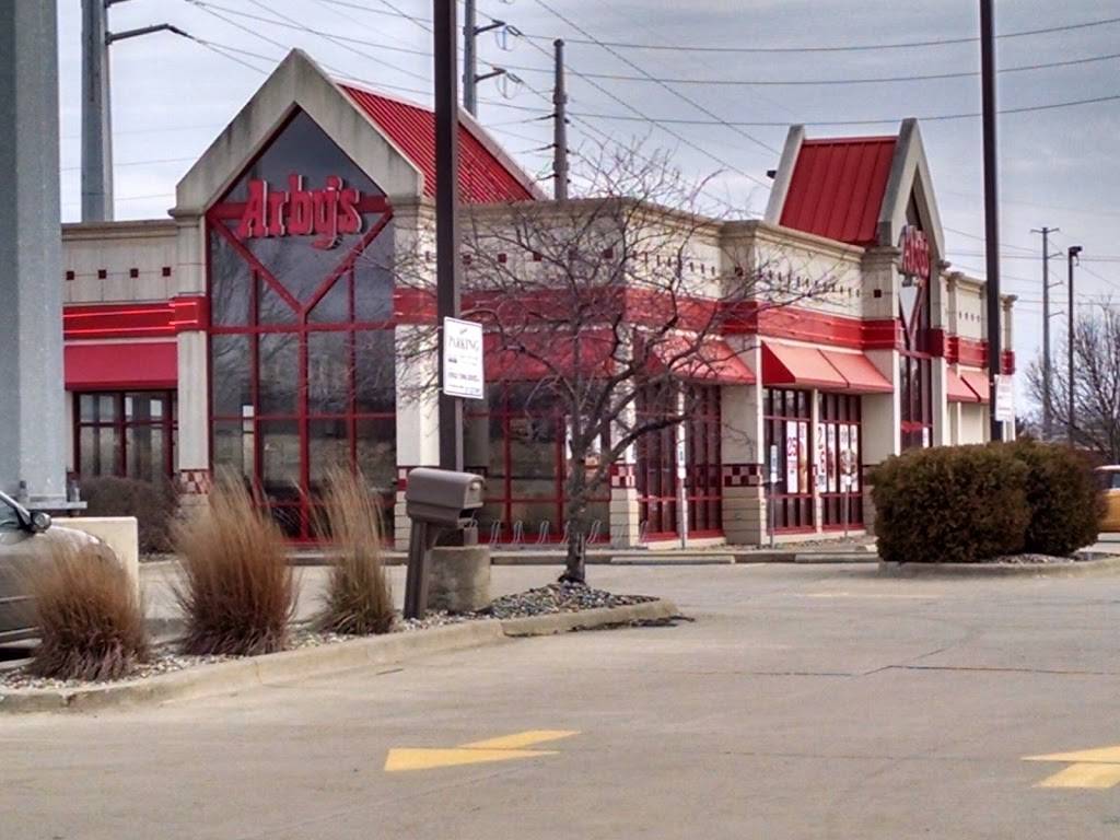 Arbys | restaurant | 2310 S Neil St, Champaign, IL 61820, USA | 2173985677 OR +1 217-398-5677