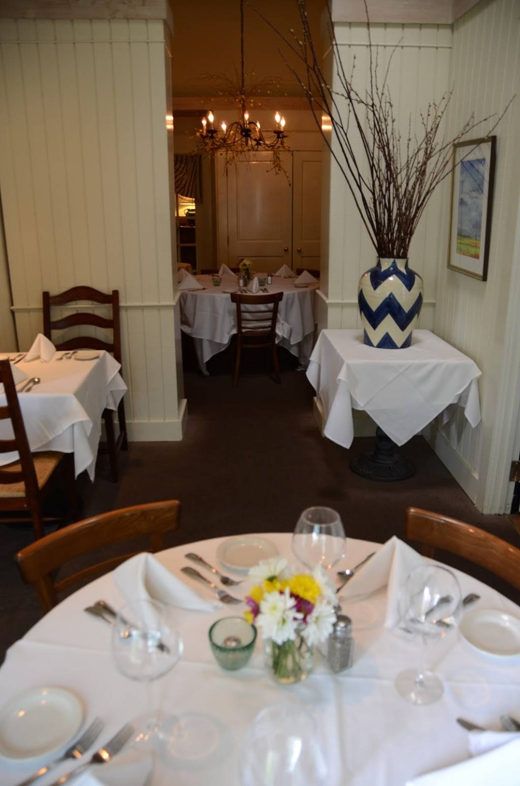 211 Clover Lane | restaurant | 211 Clover Ln C, Louisville, KY 40207, USA | 5028969570 OR +1 502-896-9570