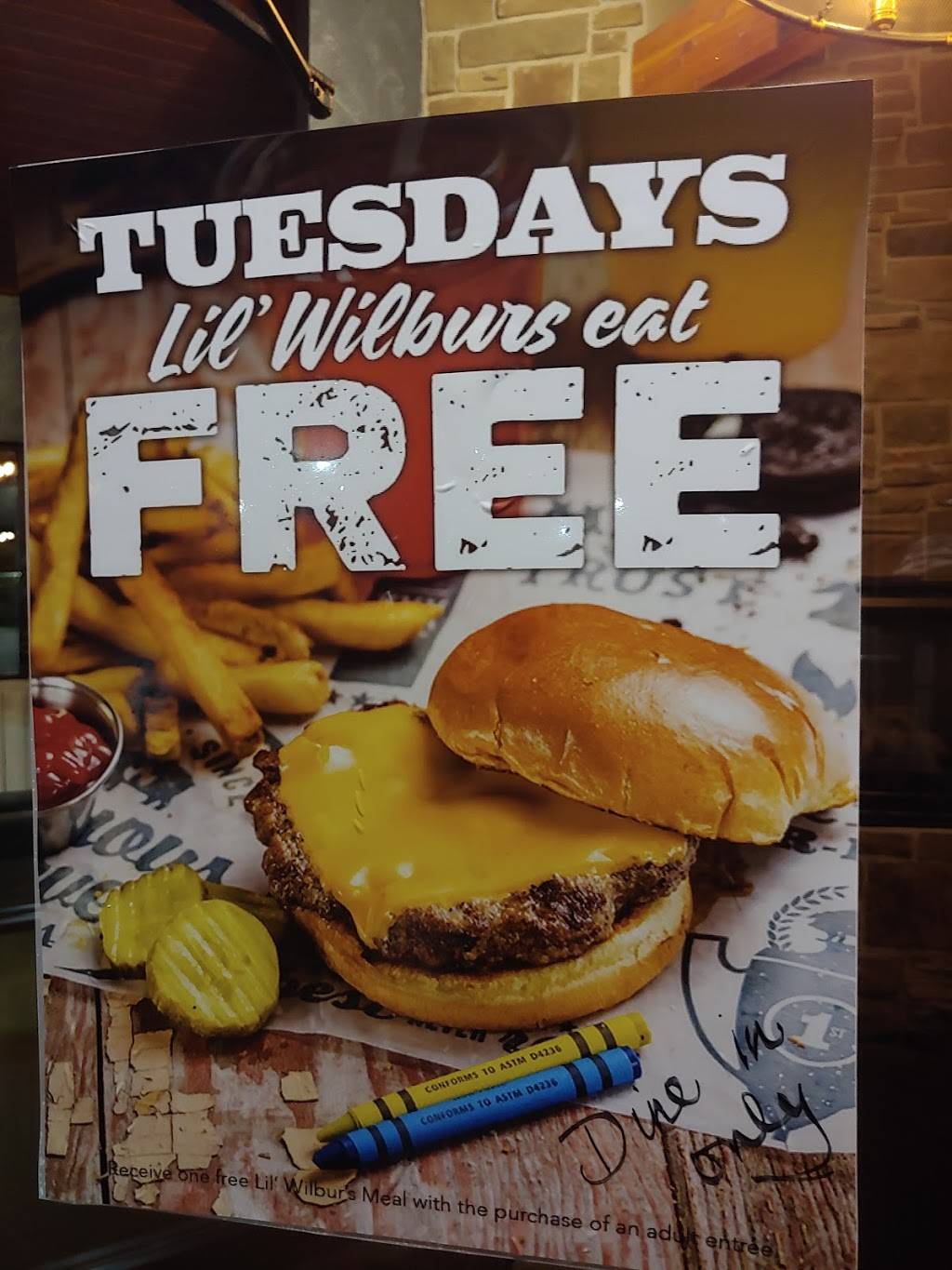 Famous Daves Bar-B-Que | restaurant | 7273 S, Plaza Center Dr, West Jordan, UT 84084, USA | 8012808844 OR +1 801-280-8844