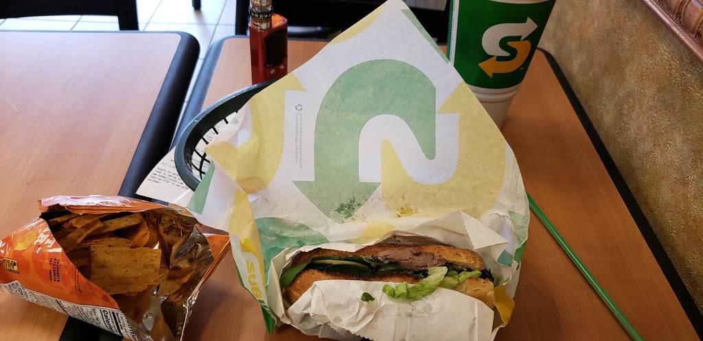 Subway Restaurants | restaurant | 259-19 Union Tpke, Glen Oaks, NY 11004, USA | 7183431584 OR +1 718-343-1584
