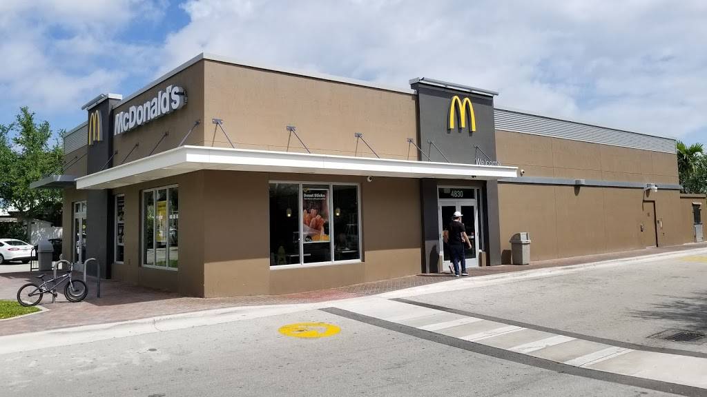 McDonalds | cafe | 4830 N Federal Hwy, Lighthouse Point, FL 33064, USA | 9544278141 OR +1 954-427-8141