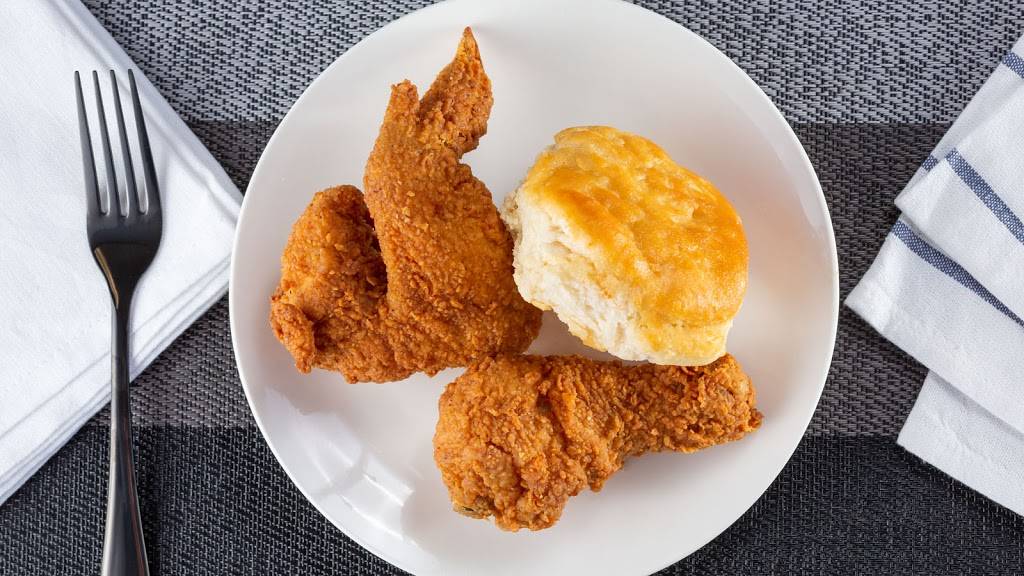 Chesters Chicken/Thrifty Ice Cream | restaurant | 10489 Monte Vista Ave, Montclair, CA 91763, USA | 9094459694 OR +1 909-445-9694