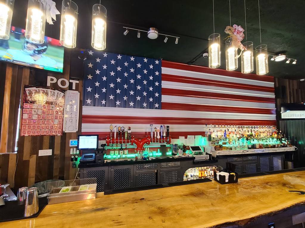 Bar 17 | restaurant | 4555 State Rd, Cleveland, OH 44109, USA | 2168101717 OR +1 216-810-1717