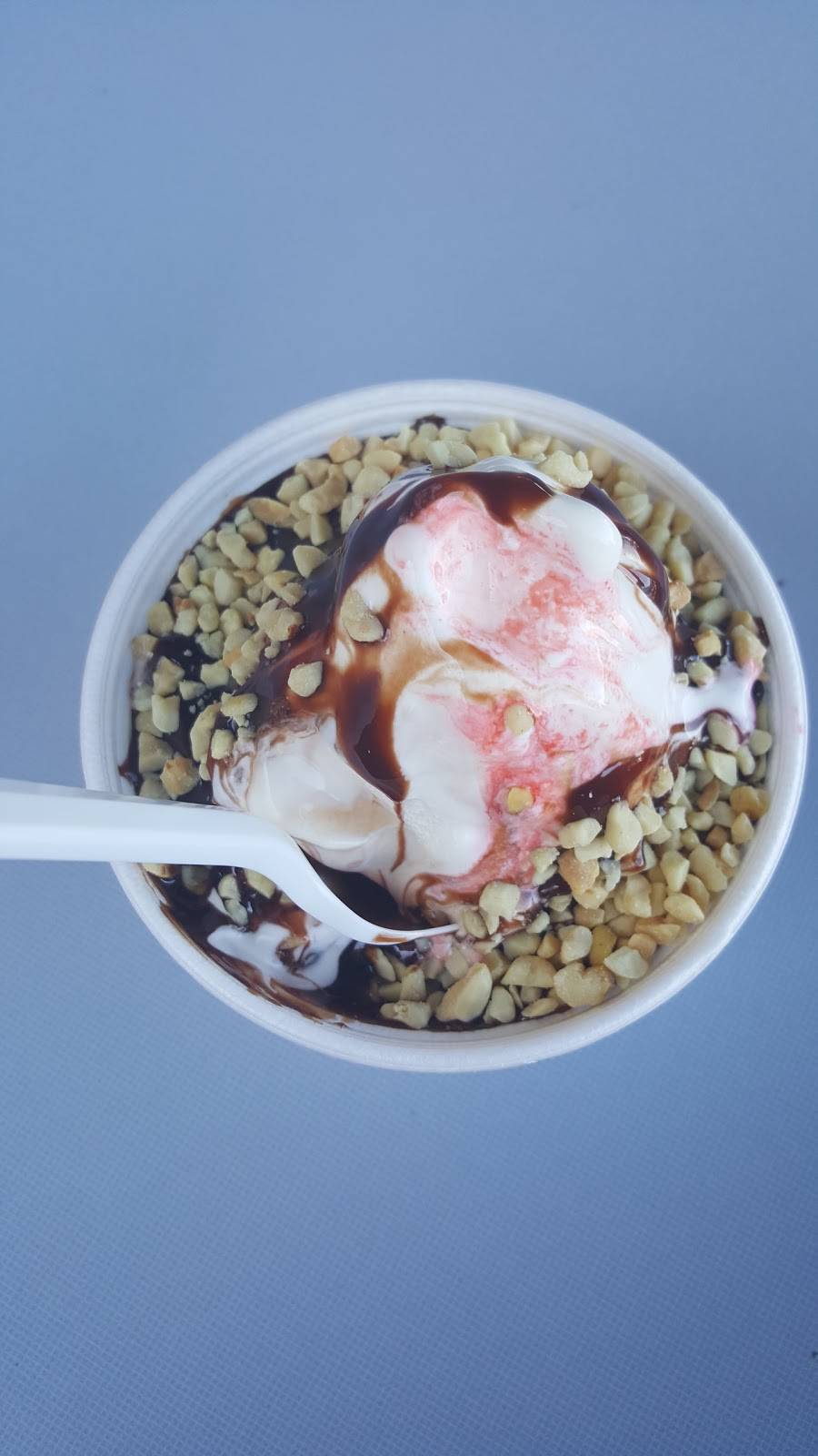 Mikies Ice Cream & Green Cow | meal takeaway | 179 S Antrim Way, Greencastle, PA 17225, USA | 7175974011 OR +1 717-597-4011