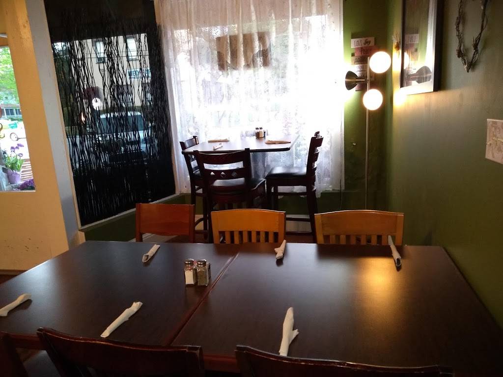 Nikos Restaurant | restaurant | 26 Main St, Grantville, GA 30220, USA | 6785826041 OR +1 678-582-6041