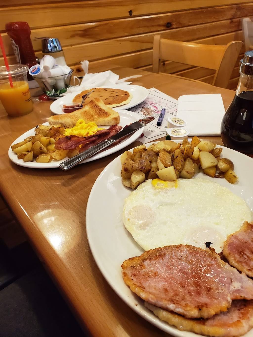 Sunset Grill | restaurant | 235 Ira Needles Blvd, Kitchener, ON N2N 0B5, Canada | 5195781124 OR +1 519-578-1124