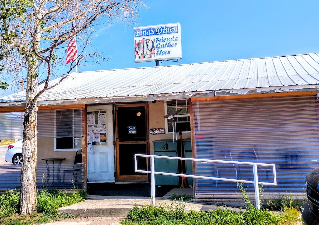 Finas Diner | restaurant | 2298 NM-17, Chama, NM 87520, USA | 5757569195 OR +1 575-756-9195