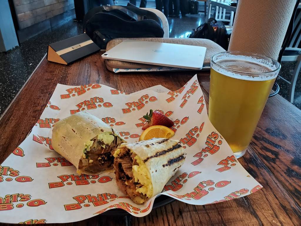 Phils BBQ | restaurant | Terminal 2 West, San Diego, CA 92101, USA | 6192266333 OR +1 619-226-6333