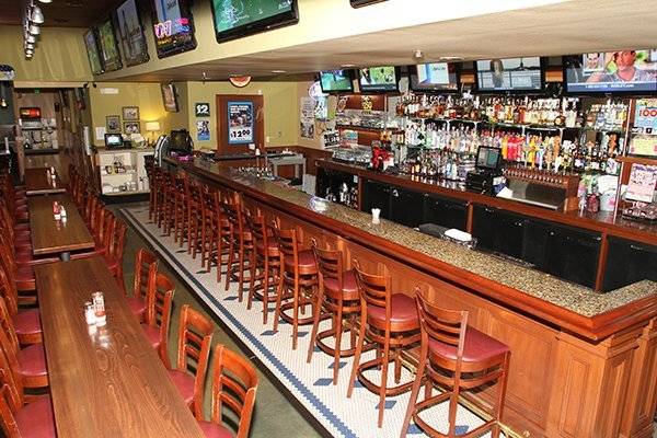 The Point Bar & Grill | restaurant | 3528 168th St NE, Arlington, WA 98223, USA | 3606539999 OR +1 360-653-9999