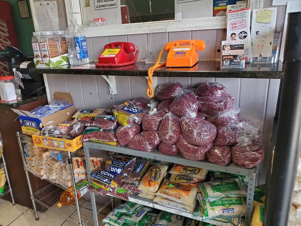 Pupuseria Dona Marta | restaurant | 1020 Seven Oaks Blvd #C, Bridge City, LA 70094, USA | 5044368179 OR +1 504-436-8179