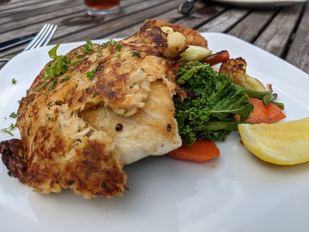 Chucks Fish Tallahassee | restaurant | 224 E College Ave, Tallahassee, FL 32301, USA | 8505977506 OR +1 850-597-7506