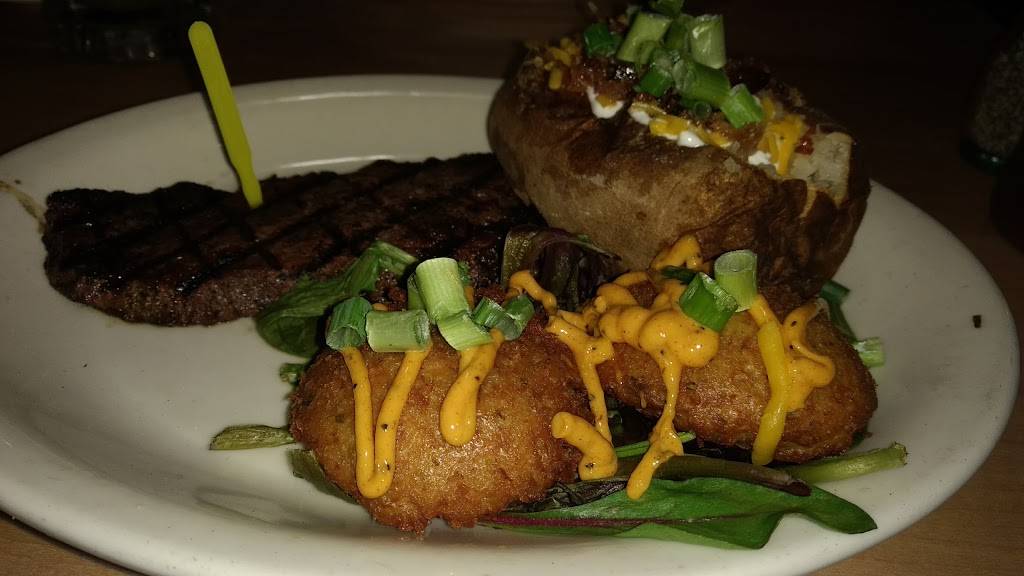 Cool Hand Lukes | restaurant | 1669 Colusa Hwy, Yuba City, CA 95993, USA | 5308229900 OR +1 530-822-9900