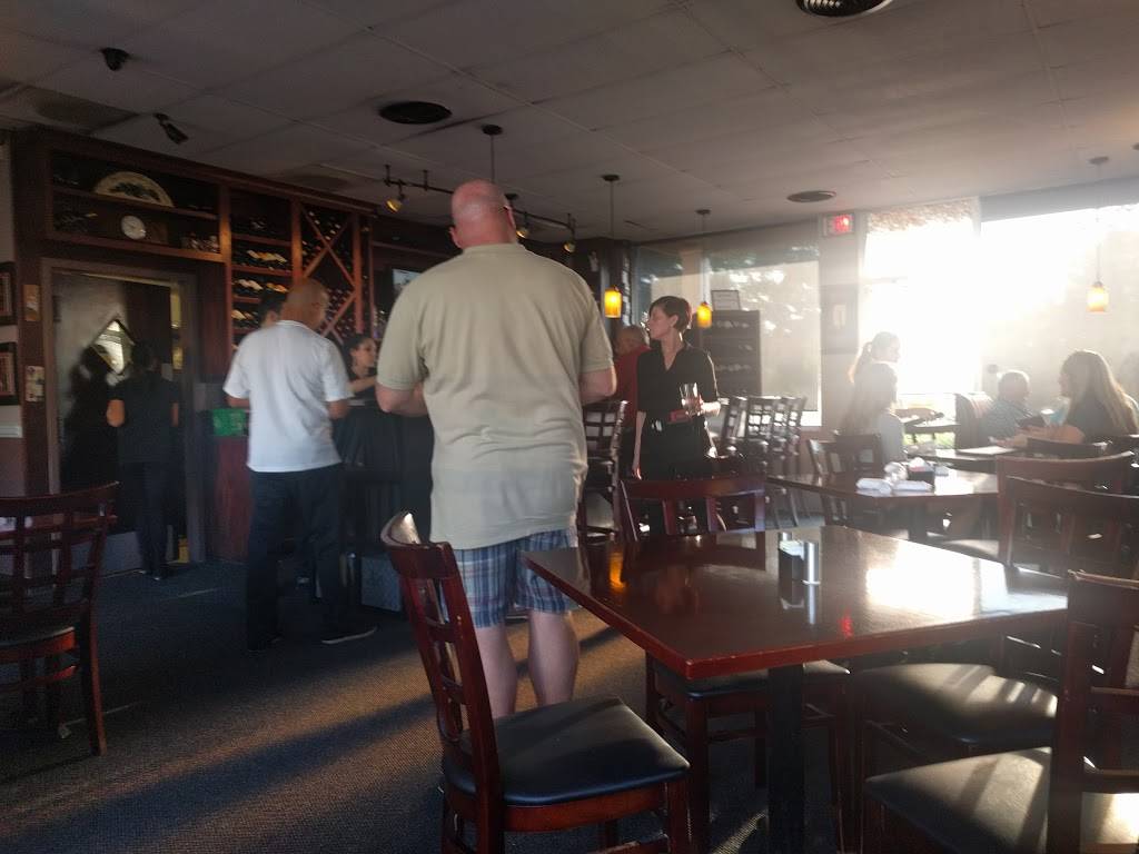 Anthonys Italian Restaurant | restaurant | 620 W Main St, Purcellville, VA 20132, USA | 5403387072 OR +1 540-338-7072