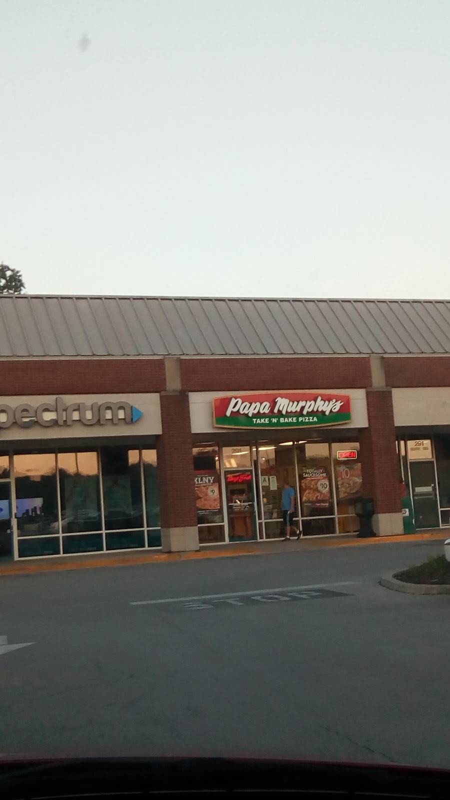 Papa Murphys Take N Bake Pizza | meal takeaway | 291 N Hubbards Ln, Louisville, KY 40207, USA | 5028956363 OR +1 502-895-6363