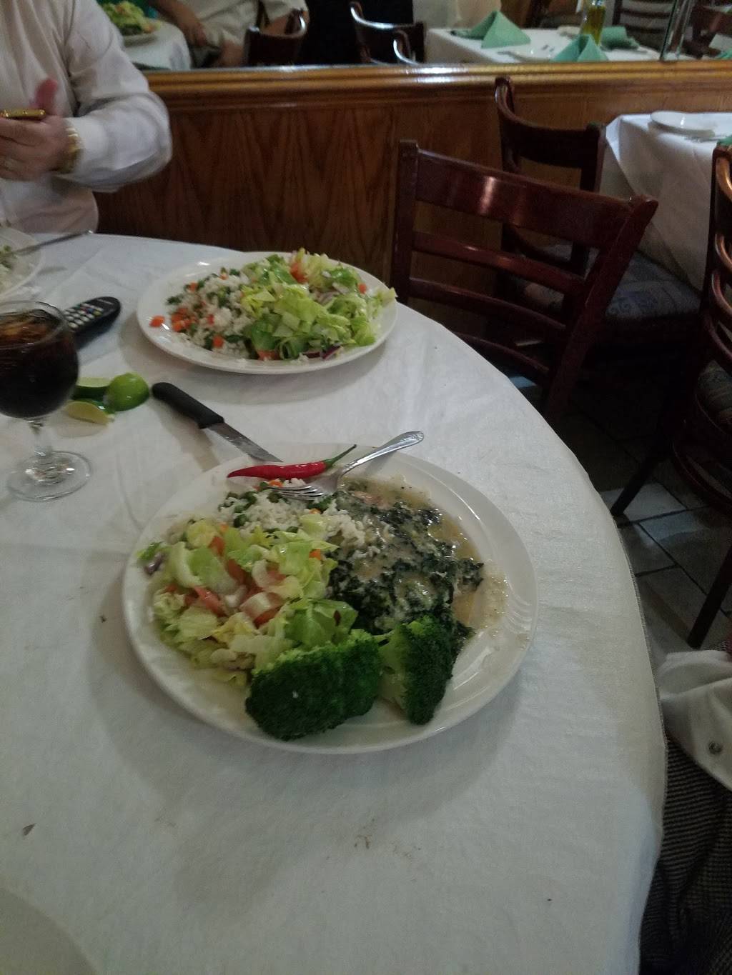 La Grotta | restaurant | 25412 Northern Blvd, Little Neck, NY 11362, USA | 7182248899 OR +1 718-224-8899