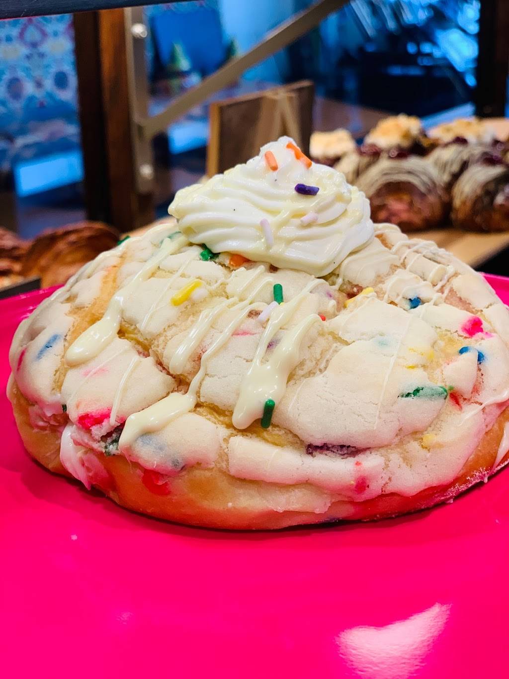 Pan Artesanal Bakery | bakery | 3724 W Fullerton Ave, Chicago, IL 60647, USA | 3122865265 OR +1 312-286-5265