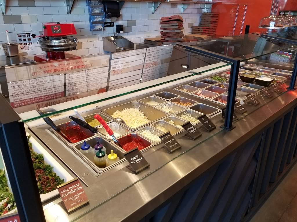 Blaze Pizza | meal takeaway | 1840 Herndon Ave, Clovis, CA 93611, USA | 5592422374 OR +1 559-242-2374