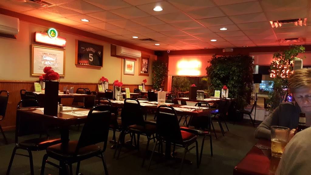 Vito & Michaels Pizzeria | restaurant | 7704 Blind Pass Rd, St Pete Beach, FL 33706, USA | 7273603658 OR +1 727-360-3658