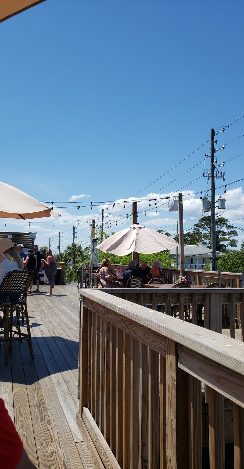Pier 16 | restaurant | 1601 Inlet Ave, Tybee Island, GA 31328, USA | 9124724326 OR +1 912-472-4326