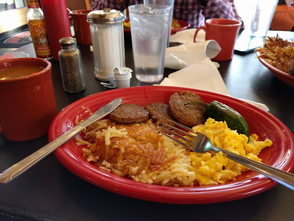 Lindys Diner | restaurant | 500 Central Ave SW #3114, Albuquerque, NM 87102, USA | 5052422582 OR +1 505-242-2582