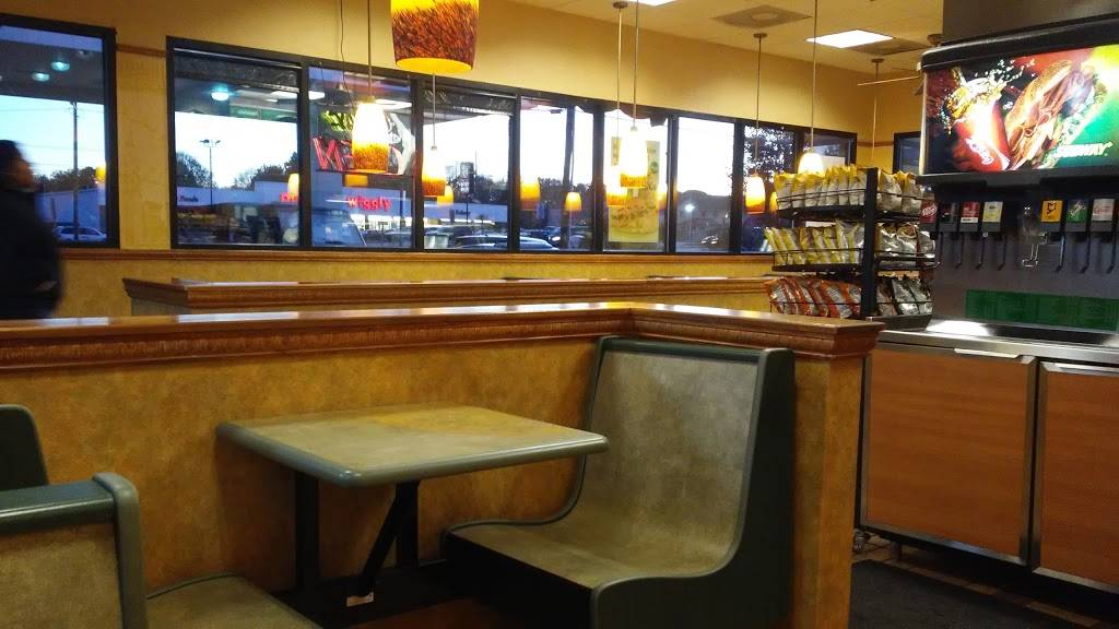Subway | restaurant | 1285 South Boston Rd, Danville, VA 24540, USA | 4347934903 OR +1 434-793-4903
