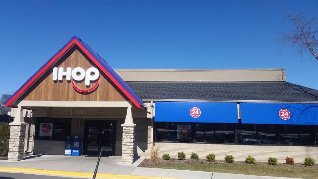 IHOP | restaurant | 1700 E Higgins Rd, Schaumburg, IL 60173, USA | 8472787494 OR +1 847-278-7494