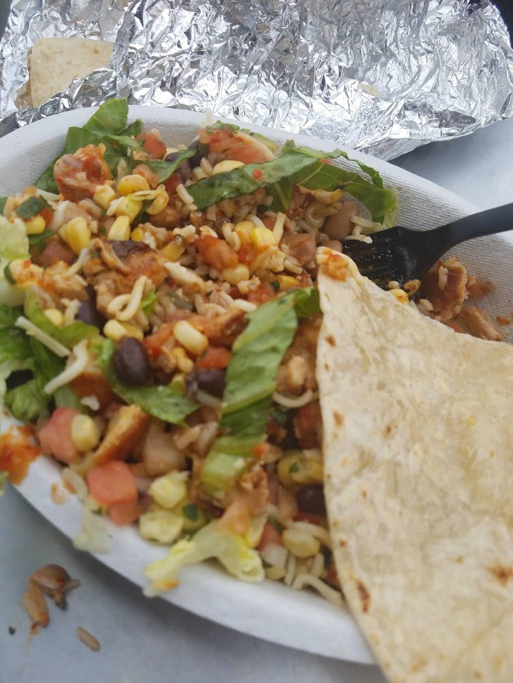 Chipotle Mexican Grill | restaurant | 4100 Humber Rd Ste 108, Winterville, NC 28590, USA | 2523530111 OR +1 252-353-0111