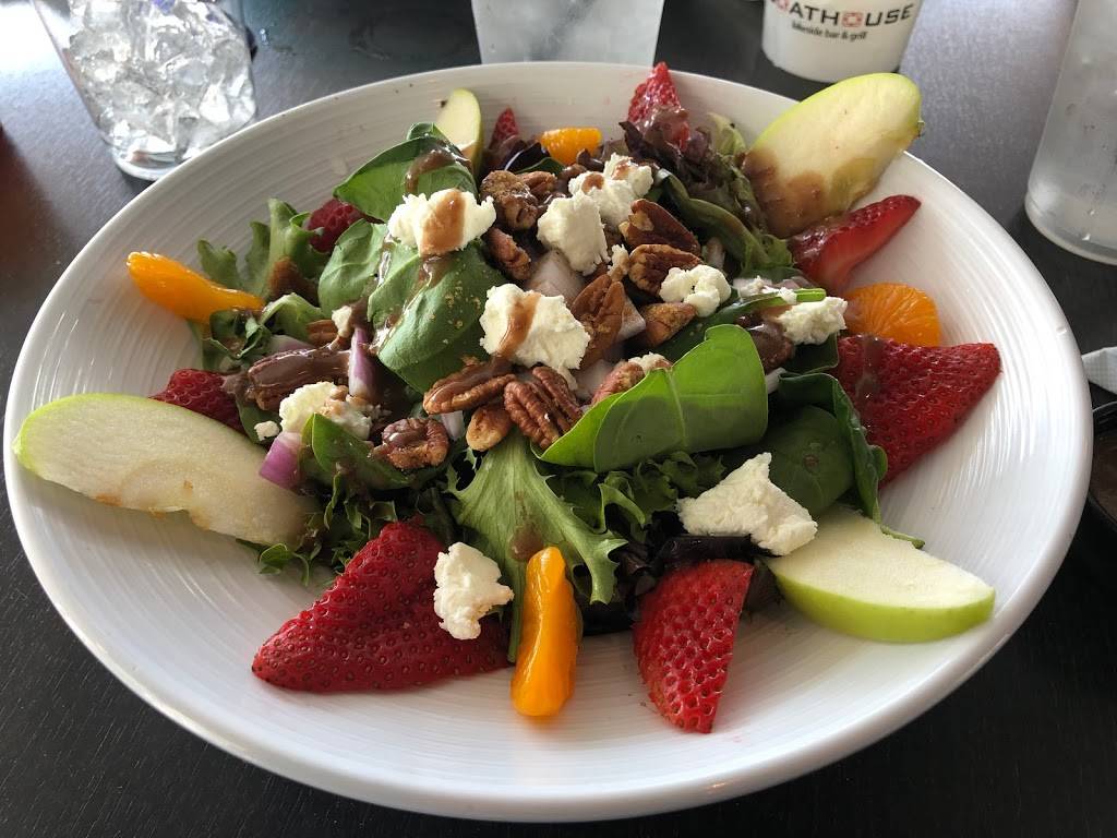 Boathouse Lakeside Bar & Grill | restaurant | 107 Village Marina Rd, Eldon, MO 65026, USA | 5735529464 OR +1 573-552-9464