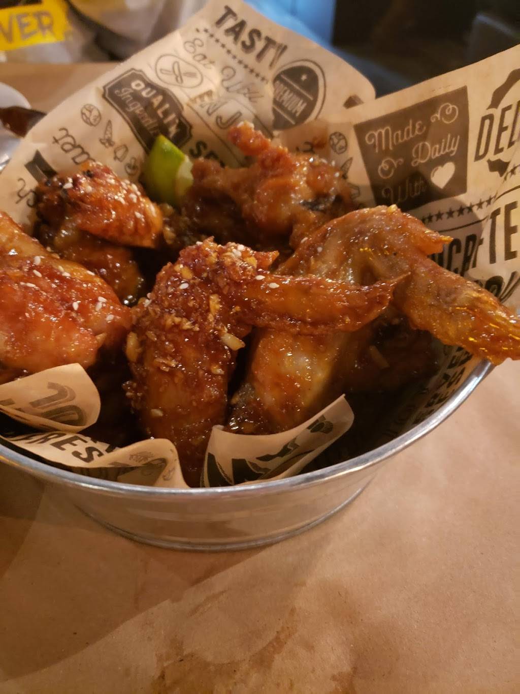 Voodoo Crab of Massapequa | restaurant | 997 Carmans Rd, Massapequa, NY 11758, USA | 5168097777 OR +1 516-809-7777