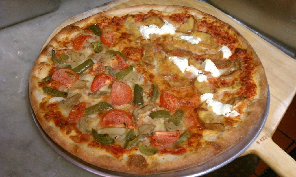 Angelo & Als Pizzeria | restaurant | 68-22 Fresh Meadow Ln, Fresh Meadows, NY 11365, USA | 7187628067 OR +1 718-762-8067