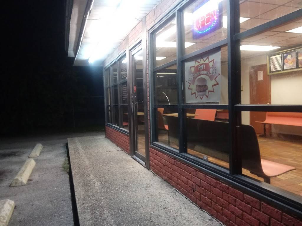 Freds Fish Fry | restaurant | 1721 Castroville Rd, San Antonio, TX 78237, USA | 2104325514 OR +1 210-432-5514