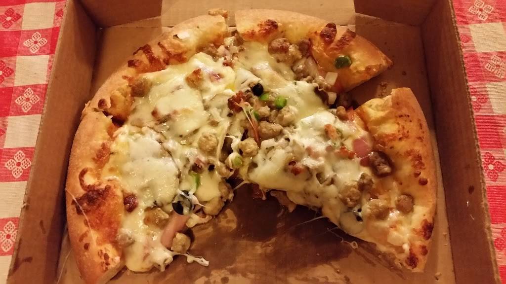 Victors Pizza | restaurant | 110 W Van Dorn Ave, Holly Springs, MS 38635, USA | 6622526500 OR +1 662-252-6500