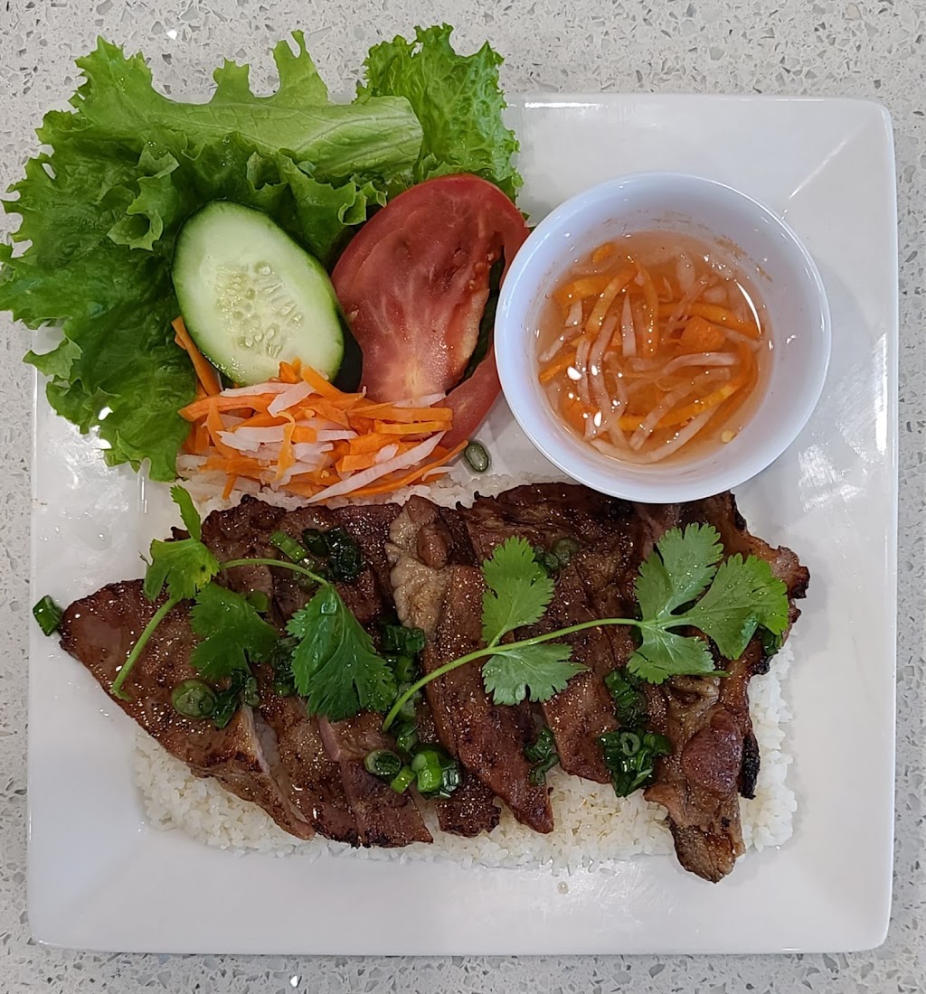 Pho Cali | restaurant | 764 Dennery Rd Suite 102, San Diego, CA 92154, USA | 8582944199 OR +1 858-294-4199