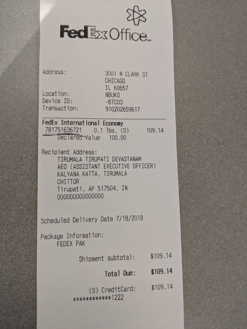 Pizza Hut | restaurant | 3009 N Clark St, Chicago, IL 60657, USA | 7735498993 OR +1 773-549-8993