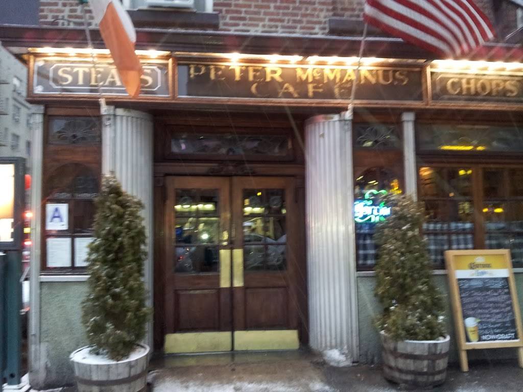 Peter McManus Cafe | restaurant | 152 7th Ave, New York, NY 10011, USA | 9172615504 OR +1 917-261-5504