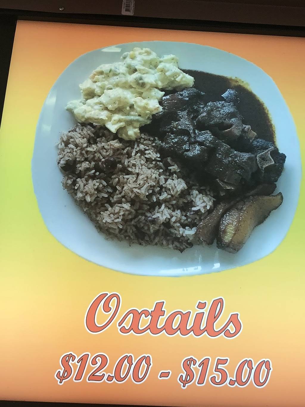 Pepper’s Jamaican Belizean Cuisine | restaurant | 1134, 11315 S Figueroa St, Los Angeles, CA 90061, USA | 3233020412 OR +1 323-302-0412