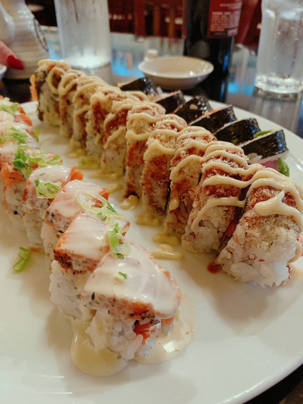 Jieyi Sushi | restaurant | 1178 N Milwaukee Ave, Chicago, IL 60642, USA | 7732925885 OR +1 773-292-5885