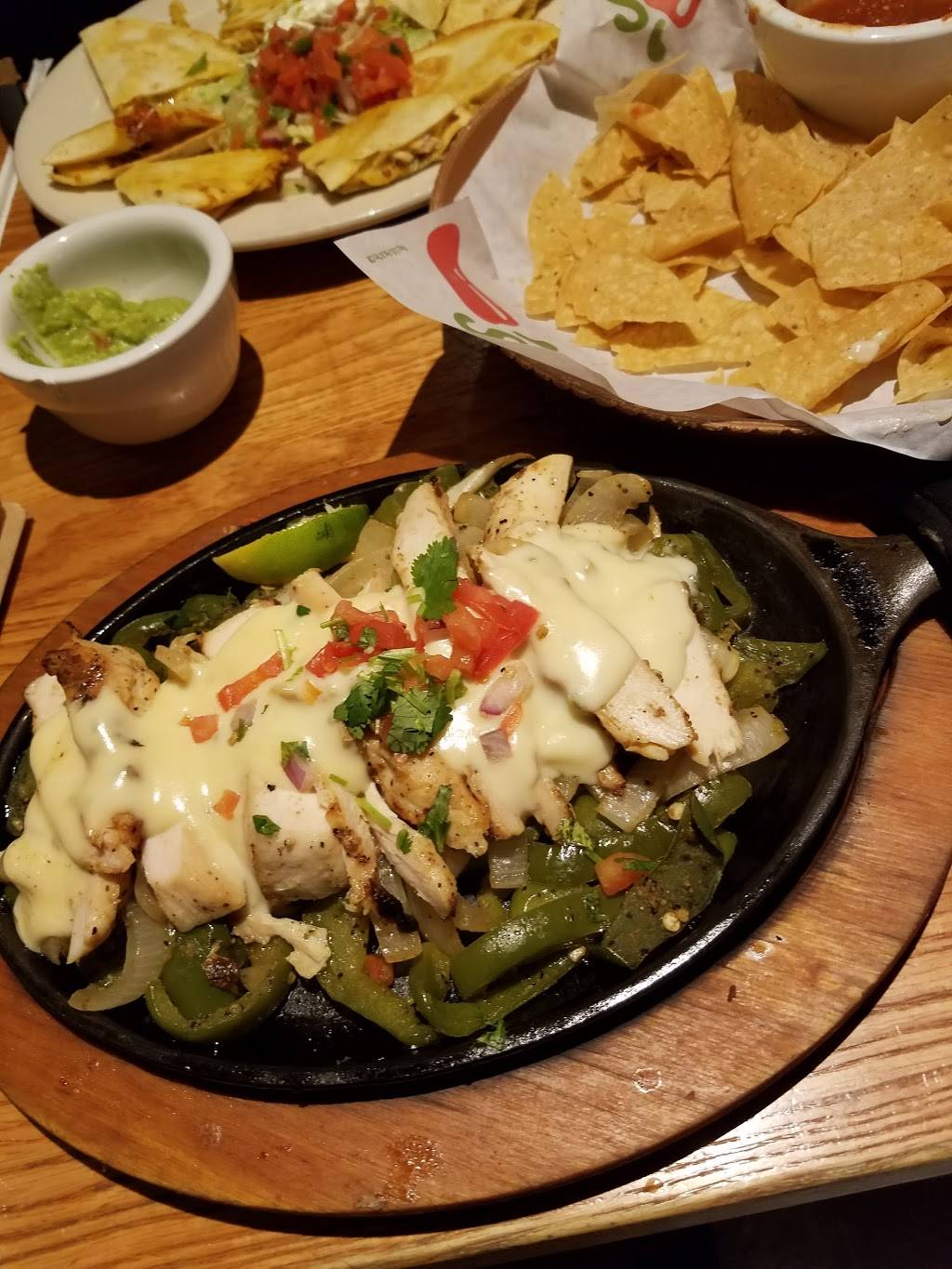 Chilis Grill & Bar | restaurant | 8815 SW 72nd Pl, Miami, FL 33156, USA | 3056700727 OR +1 305-670-0727