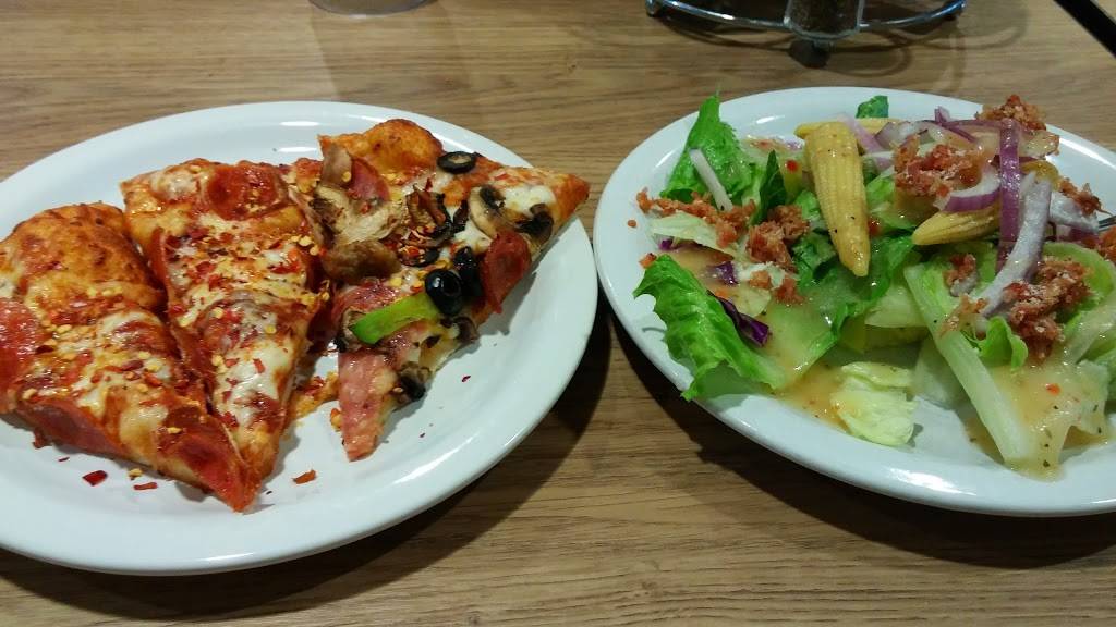 Round Table Pizza | meal delivery | 1852 S Norfolk St, San Mateo, CA 94403, USA | 6503410600 OR +1 650-341-0600