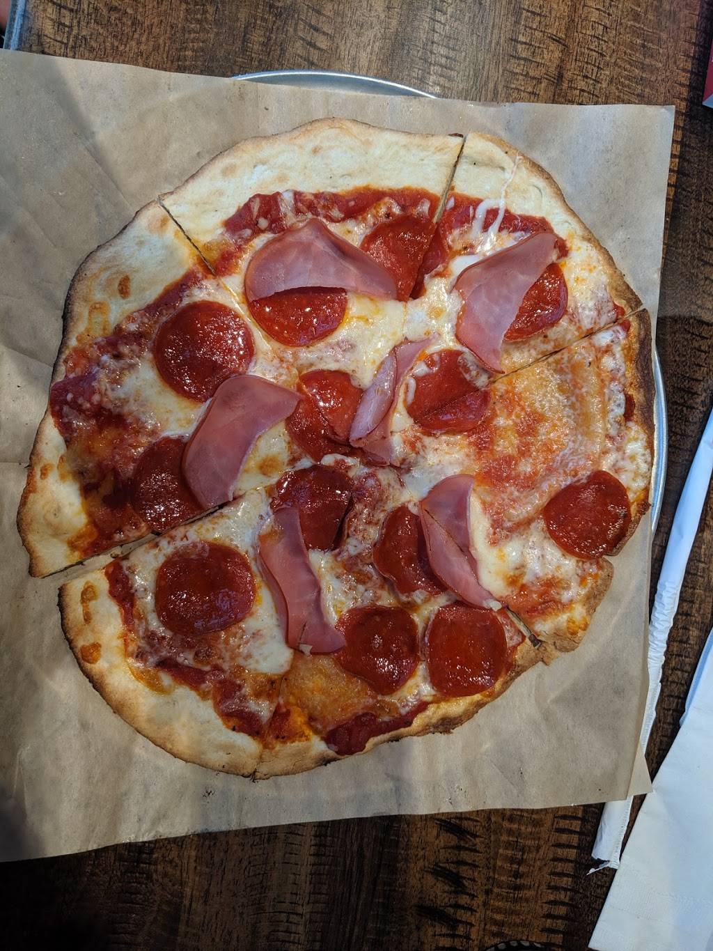 PYROS Fire Fresh Pizza | restaurant | 3002 Hardy St Suite 170, Hattiesburg, MS 39401, USA | 7693907509 OR +1 769-390-7509