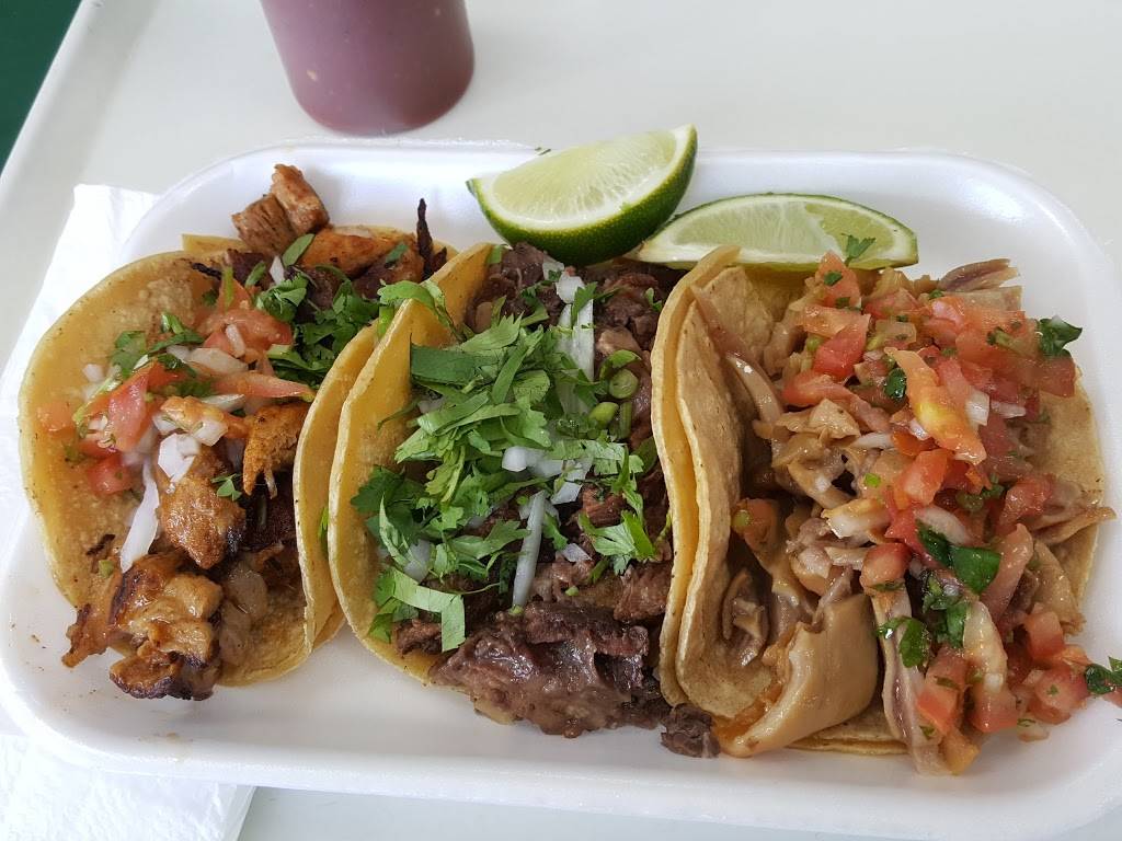 LOS REYES MEXICAN FOOD & SEAFOOD | restaurant | 4696 Market St, San Diego, CA 92102, USA | 6198927562 OR +1 619-892-7562