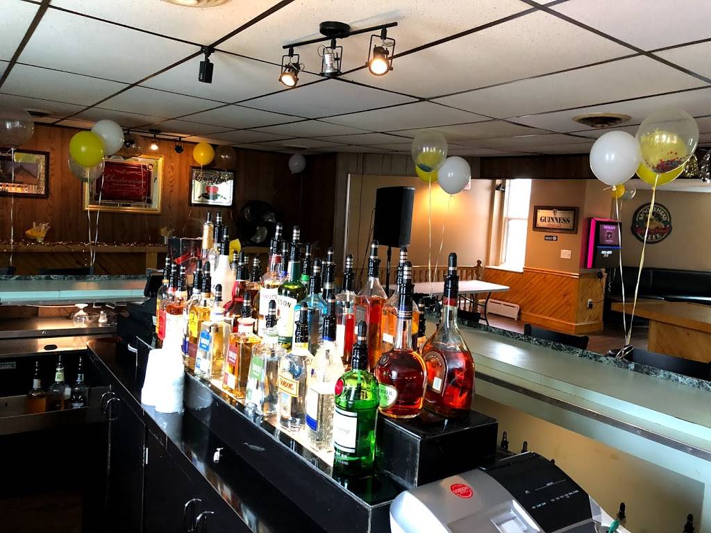 Hennys Sports Bar | restaurant | 2748 N 29th St, Philadelphia, PA 19132, USA | 2672392986 OR +1 267-239-2986
