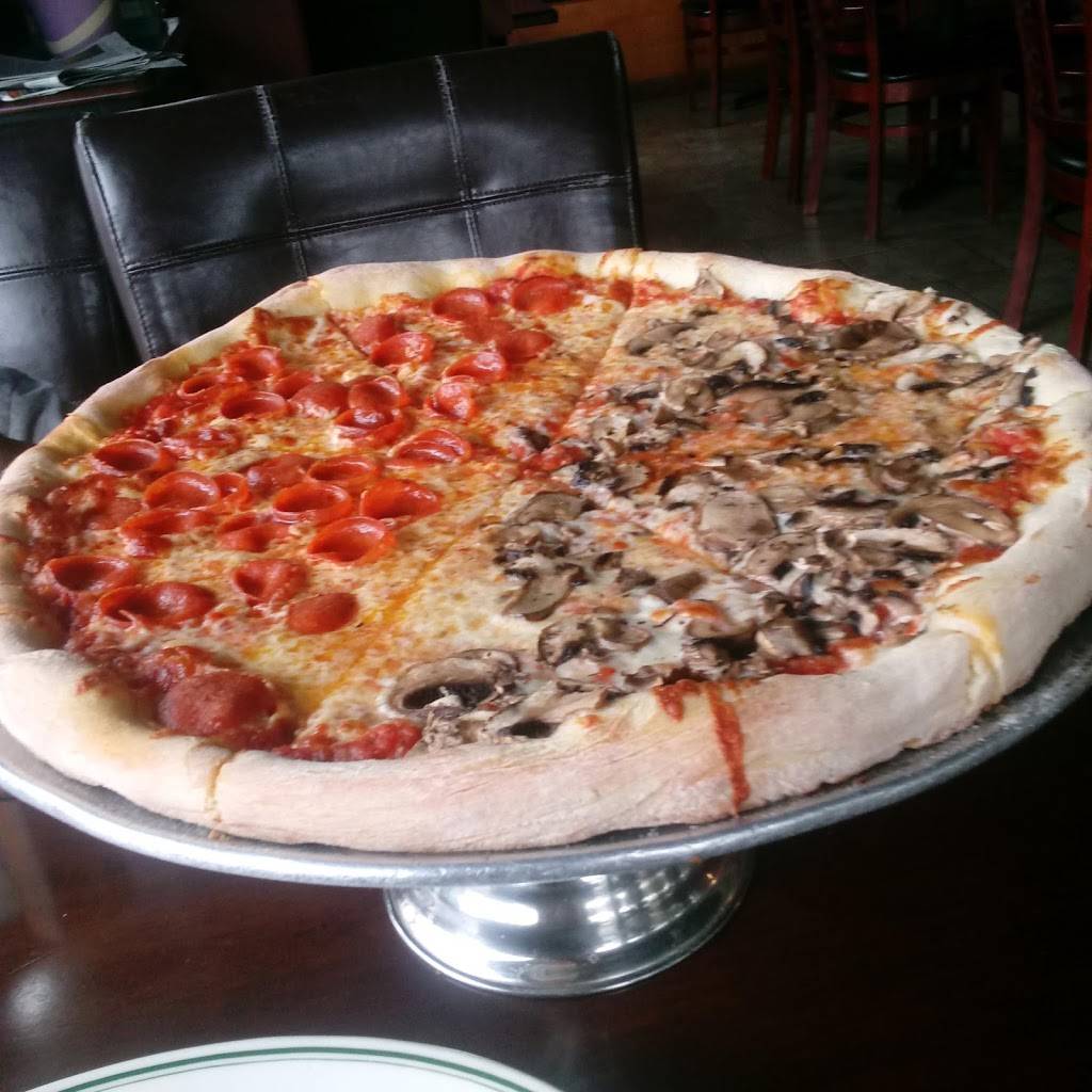 Village Pizzeria | meal delivery | 1 Clement St, San Francisco, CA 94118, USA | 4152374614 OR +1 415-237-4614