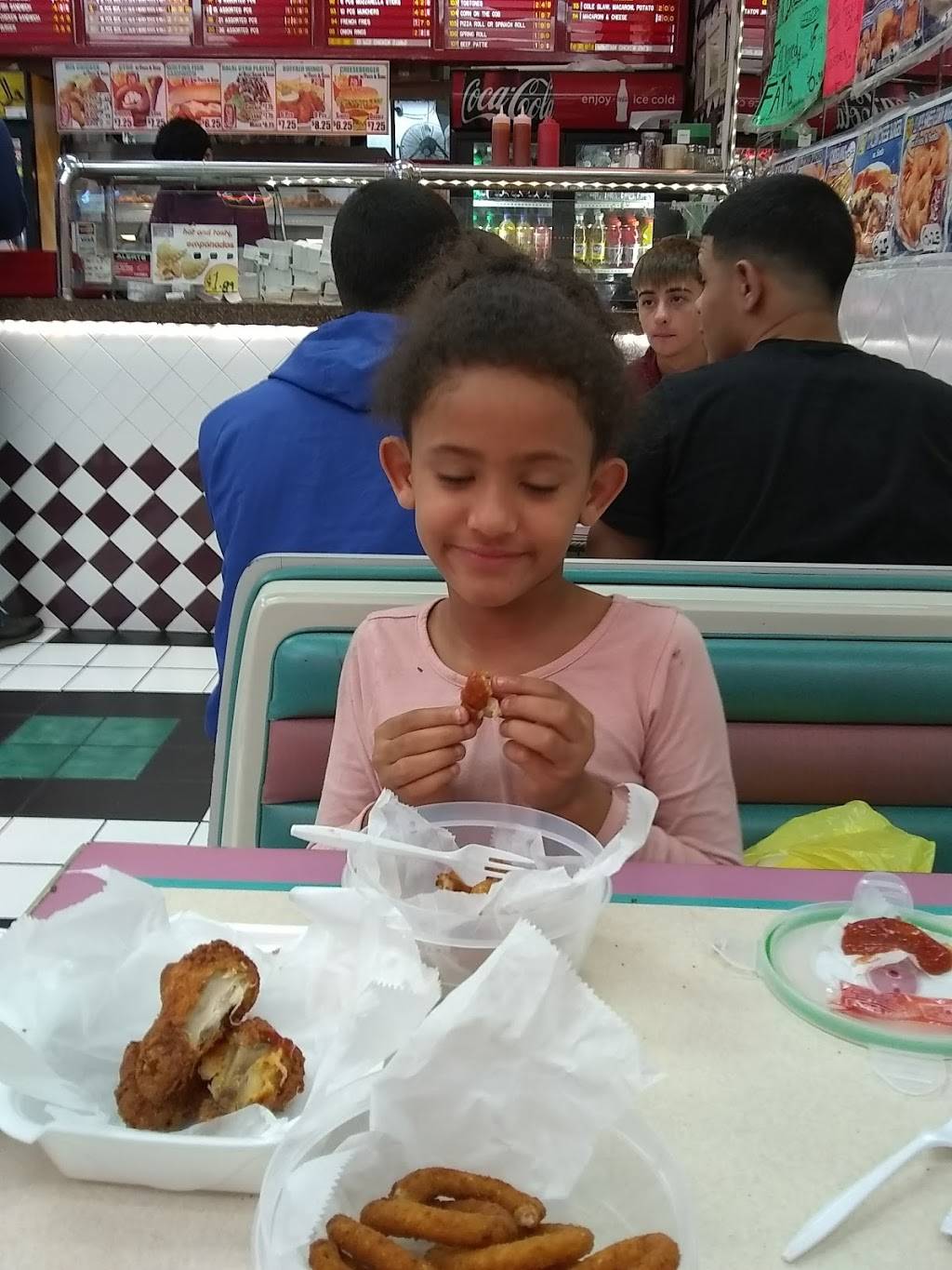 Kennedy Fried Chicken and Pizza Halal- We Deliver | restaurant | 587 Fayette St, Perth Amboy, NJ 08861, USA | 7323243455 OR +1 732-324-3455