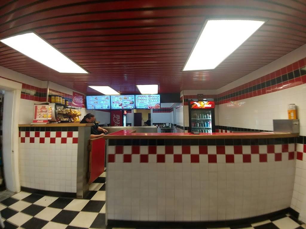 Square Boy Pizza & Subs | restaurant | 215 Kent St W, Lindsay, ON K9V 2Z1, Canada | 7053243000 OR +1 705-324-3000