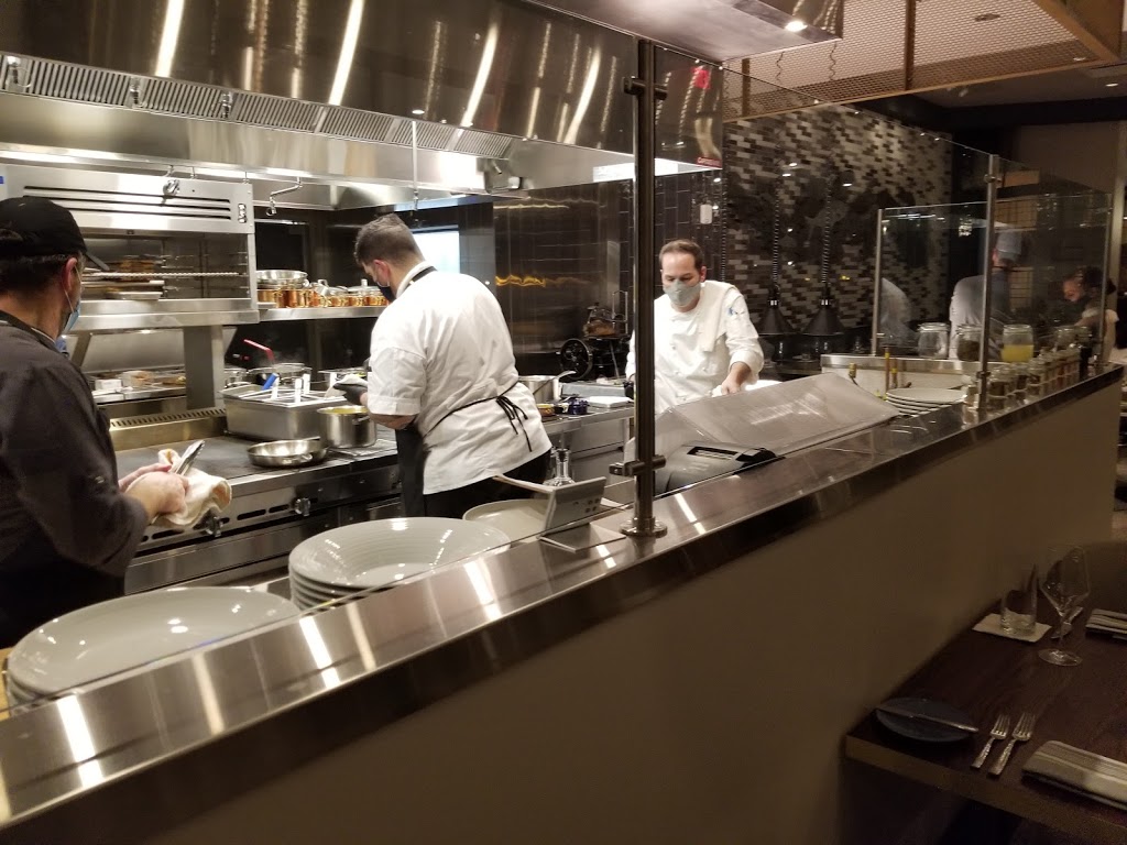 The Silver King Ocean Brasserie | restaurant | 2200 Edwards Dr, Fort Myers, FL 33901, USA | 2393143855 OR +1 239-314-3855